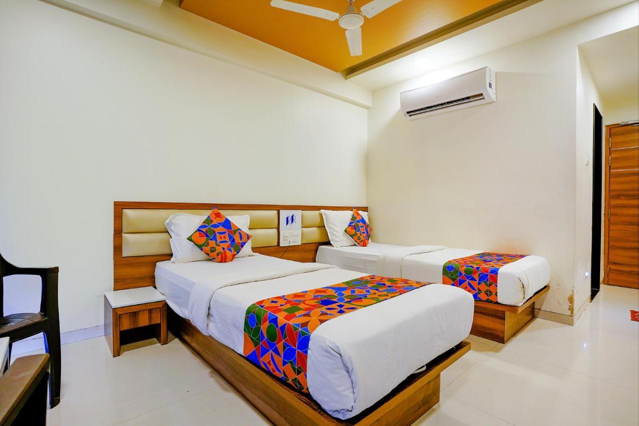 Fabhotel Ramjis Residency Насик Экстерьер фото