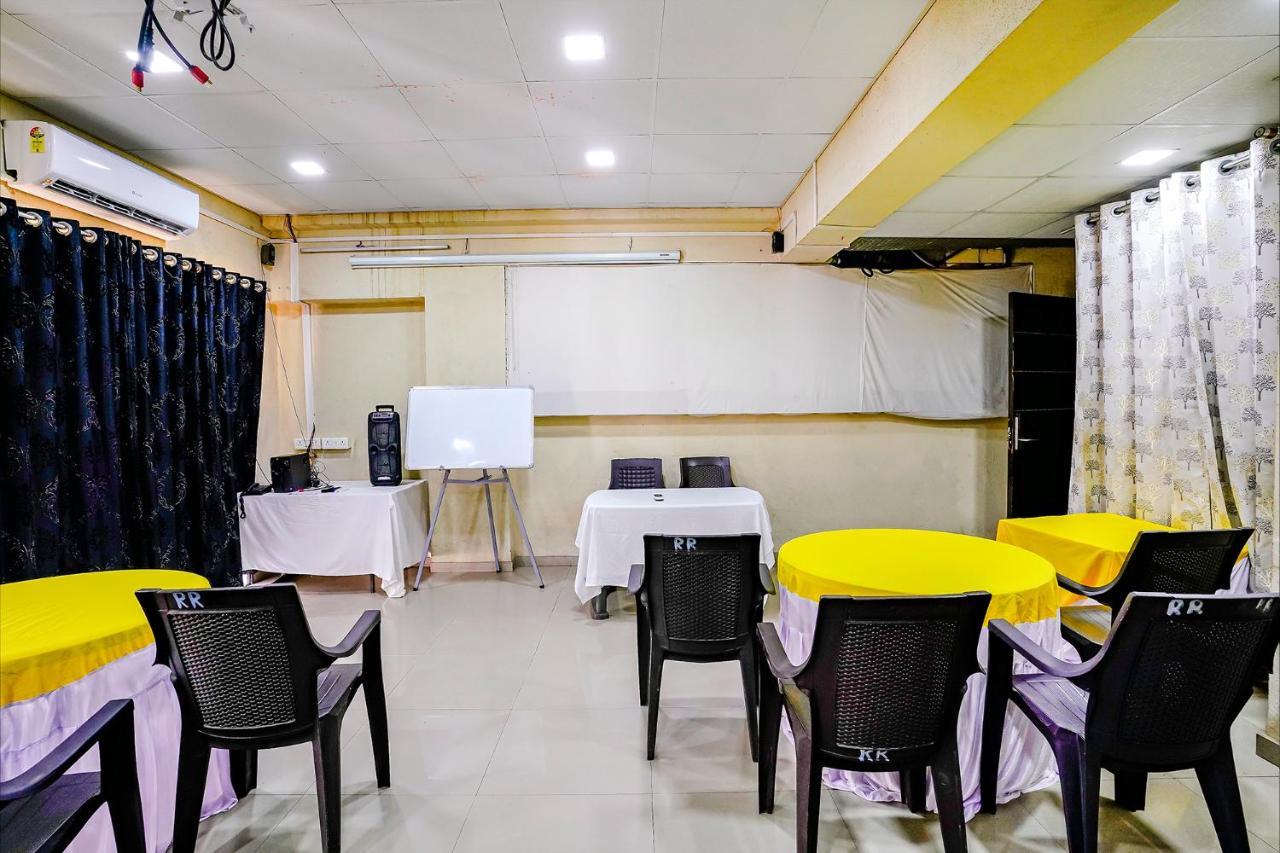 Fabhotel Ramjis Residency Насик Экстерьер фото