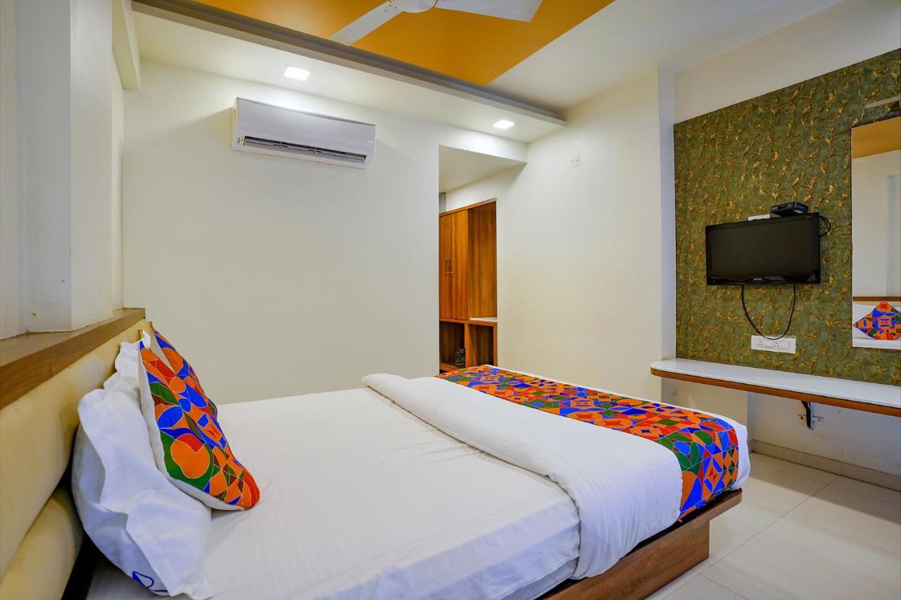 Fabhotel Ramjis Residency Насик Экстерьер фото